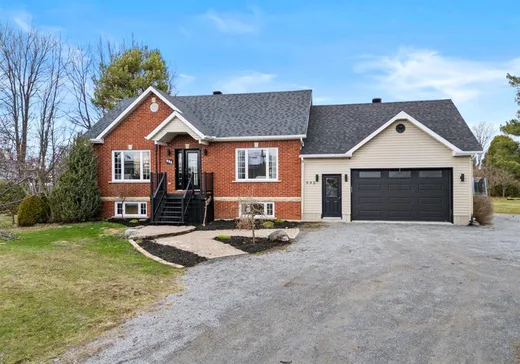 Bungalow à vendre - 990 Rue d'Acton, Acton Vale, J0H1A0