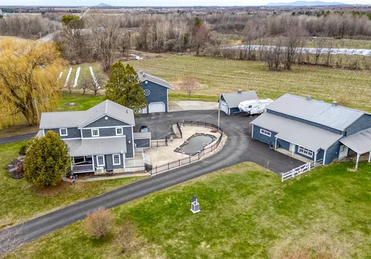 Fermette à vendre - 2031Z Route 104, Farnham, J2N2P9