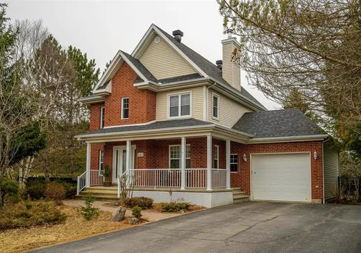 Two or more stories for sale - 541 Rue des Marguerites, Mont-Tremblant, J8E2R7