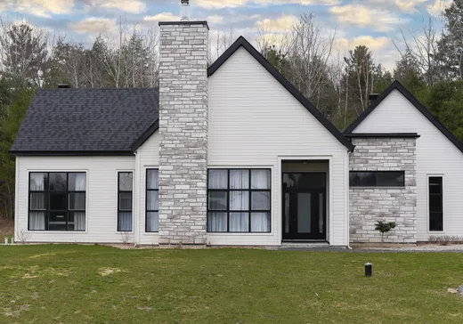 Maison à vendre - 32 Rue du Parcours, Lac-Brome, J0E 1R0