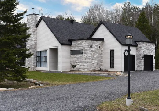 Maison à vendre - 32 Rue du Parcours, Lac-Brome, J0E 1R0