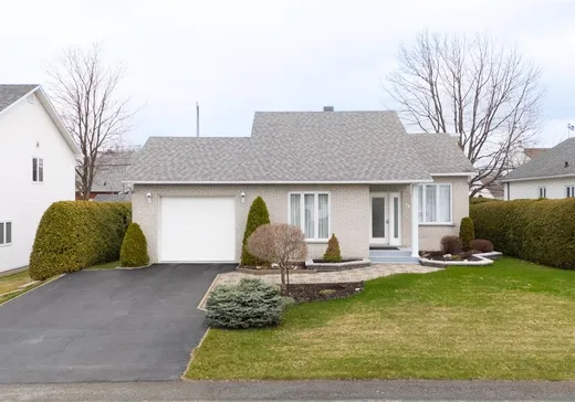 Bungalow for sale - 34 Rue Quesnel, Victoriaville, G6S1B9