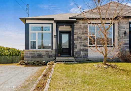 Bungalow à vendre - 466 Rue des Mille-Abeilles, Fleurimont, J1H0K1