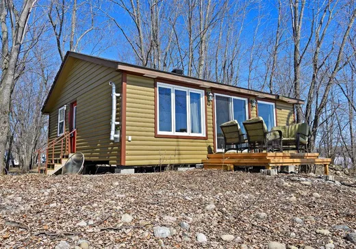 Bungalow à vendre - 140 Ch. F, Chapeau, J0X1M0