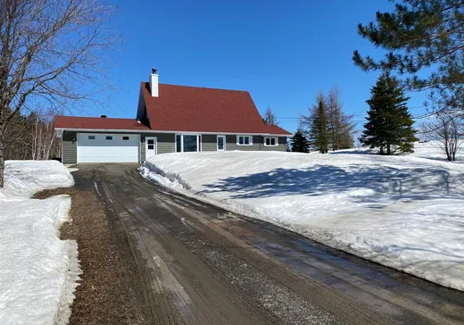1 1/2 Storey for sale - 45 Av. du Nord, Matane, G4W9E7