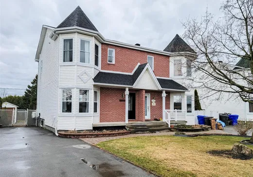 Two or more stories for sale - 13607 Rue Brault, Mirabel, J7J1X3