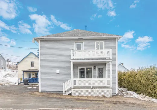 Two or more stories for sale - 90 7e Avenue, St-Fabien, G0L2Z0