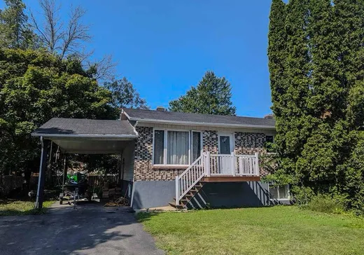Bungalow à vendre - 90 4e Avenue, Terrebonne, J6Y1M3