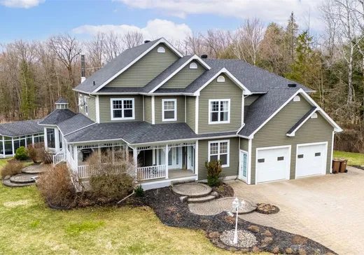 Two or more stories for sale - 387 Ch. Ouellette, Pointe-Claire (Montreal Island), J0B2H0
