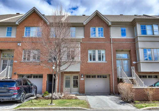 Maison à étages à vendre - 3330Z Boul. de Chenonceau, Laval (Chomedey), H7T3B5