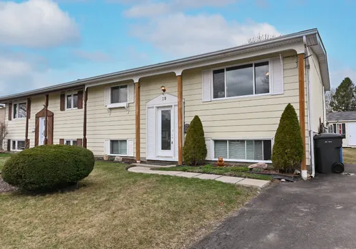 Two or more stories for sale - 19 109e Avenue O., Blainville, J7C3J6