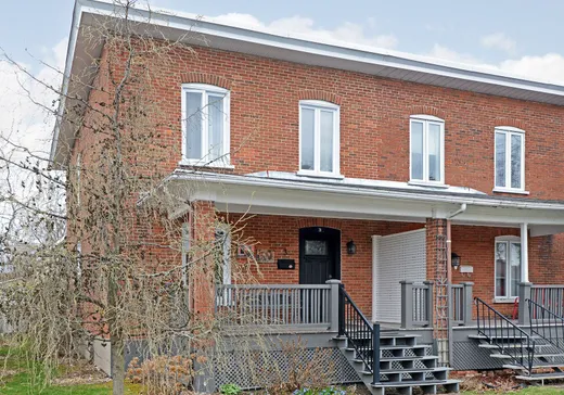 Two or more stories for sale - 3 Rue Stevenson, Salaberry-de-Valleyfield, J6S3X4