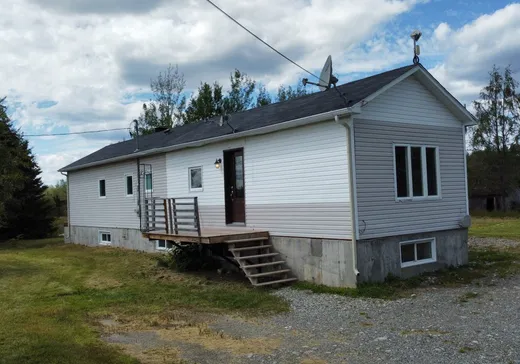 Two or more stories for sale - 28 7e et 8e Rang de Fiedmont, Barraute, J0Y1A0