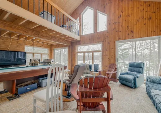 Maison à vendre - 720 Ch. du Lac-Veillette S., Lac-aux-Sables, G0X 1M0