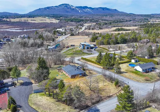 Bungalow for sale - 15 Rue Vaillancourt, Magog, J1X0V9