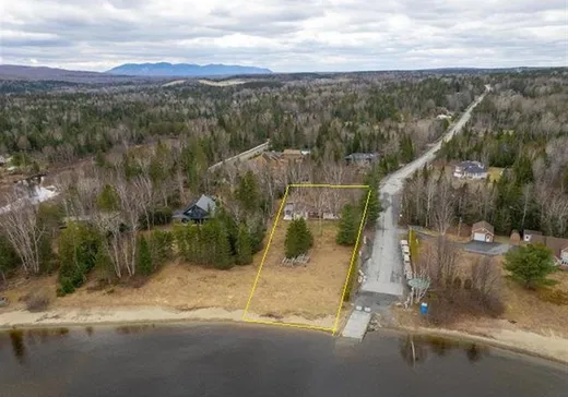Bungalow à vendre - 212 Ch. de la Baie-Victoria, Lac-Mégantic, G0Y1G0
