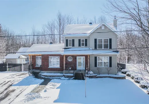 Maison à vendre - 11 Place Robert-Demers, Victoriaville, G6T 1B9