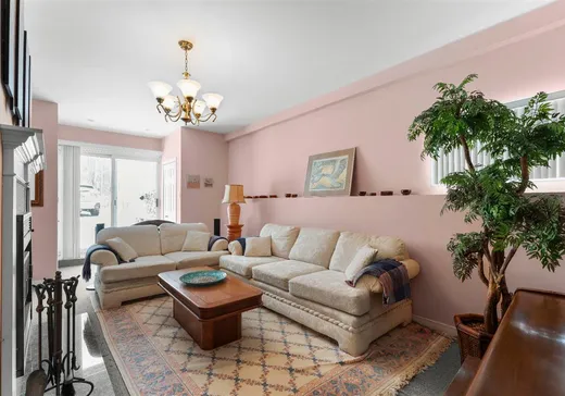Maison à vendre - 448 Crois. Lacasse, St-Etienne-De-Bolton, J0E 2E0