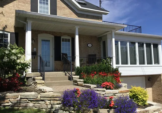 House for sale - 325 Boul. Simoneau, Danville, J1T 4C4