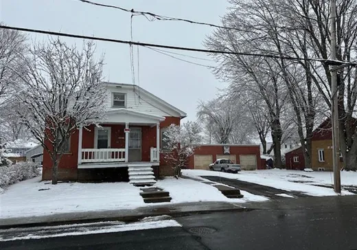 Maison à étages à vendre - 269 Rue Blais, Victoriaville, G6P1H7
