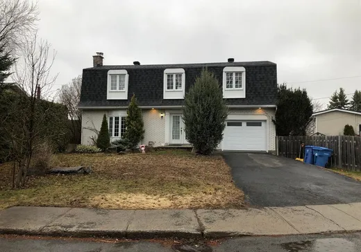Maison à étages à vendre - 5715 Rue Bordeaux, Brossard, J4Z1Y4