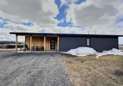 Maison à vendre - 384 Route 132 E., Matapedia, G5J 2B4