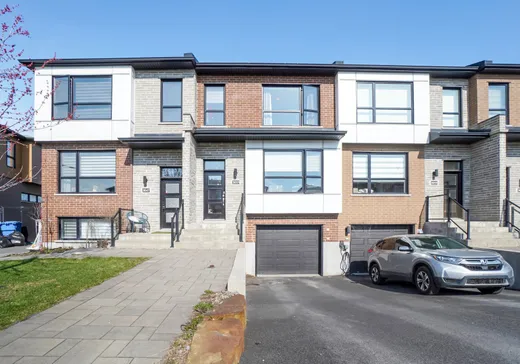 Two or more stories for sale - 3651 Rue Émile-Bouthillier, St-Hubert, J3Y0P9