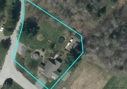 Bungalow for sale - 107 Ch. Boissonneault, Windsor, J1S2L5