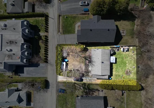 House for sale - 235 Rue Monseigneur-Vel, Magog, J1X 3W5