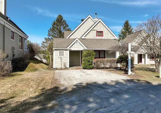 Maison à vendre - 17 Rue du Garrot, Orford, J1X 7G1