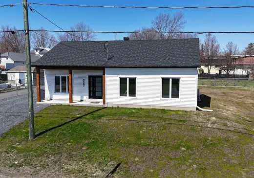 Bungalow à vendre - 327 Rue Monseigneur-O'Bready, Wotton, J0A1N0