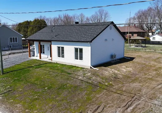 House for sale - 327 Rue Monseigneur-O'Bready, Wotton, J0A 1N0