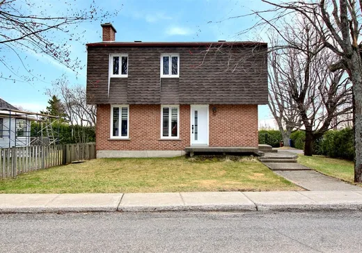 Two or more stories for sale - 57 Rue St-Cyrille, Rivière-du-Loup, G5R2G4