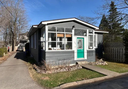 Cottage for sale - 281 Rue Oak, Brownsburg-Chatham, J8G3A1