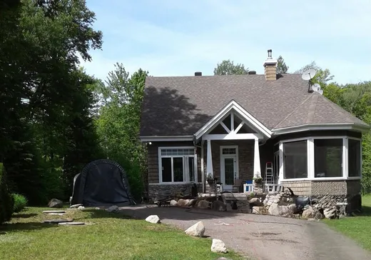 Two or more stories for sale - 600 Ch. Gémont, St-Adolphe d'Howard, J0T2B0