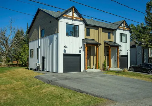 Maison à étages à vendre - 10 Av. Ste-Marguerite, Saint-Sauveur, J0R1R5