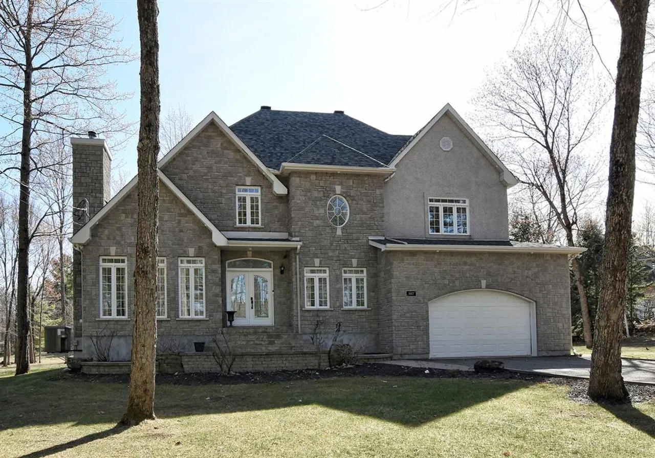 Maison à vendre - 107 Rue de l'Aigle, Saint-Colomban, J5K 1X6