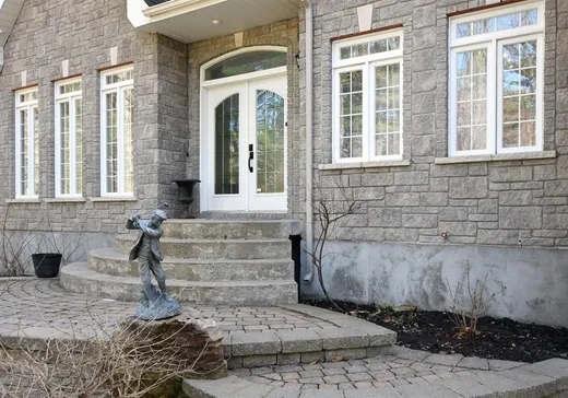 Maison à vendre - 107 Rue de l'Aigle, Saint-Colomban, J5K 1X6