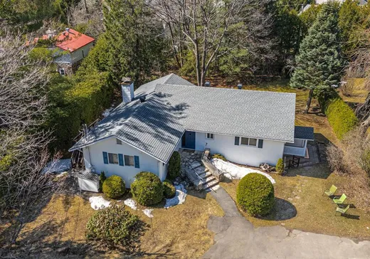 Maison à vendre - 111 Av. St-Denis, Saint-Sauveur, J0R 1R3
