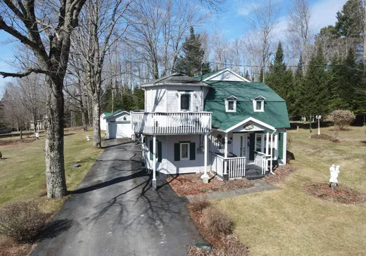 Maison à étages à vendre - 69 Ch. Bombardier, Mansonville, J0E1X0