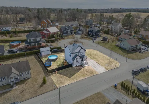 House for sale - 370 Rue Céline, Waterville, J0B 3H0