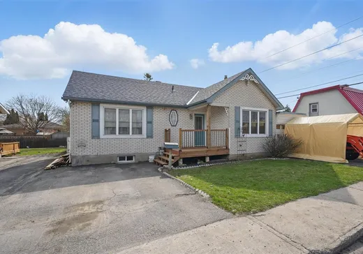 Maison à vendre - 208 Rue Fernand-Arvisais, Gatineau, J8P 4Z1