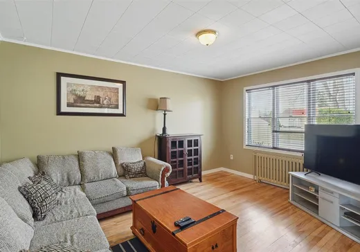 Maison à vendre - 208 Rue Fernand-Arvisais, Gatineau, J8P 4Z1
