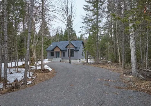 Bungalow for sale - 14 Ch. des Iris, St-Donat-De-Montcalm, J0T2C0