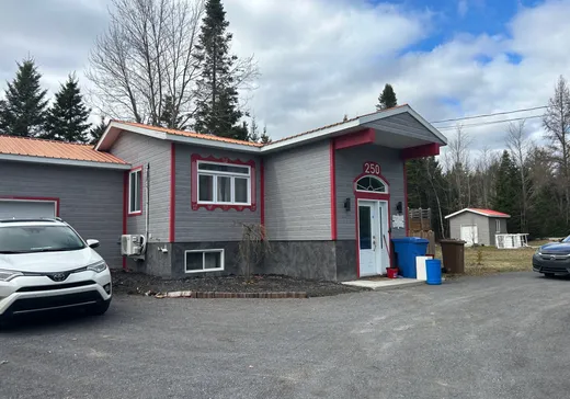 House for sale - 250 Rue Champlain, Saint-Gabriel, J0K 2N0