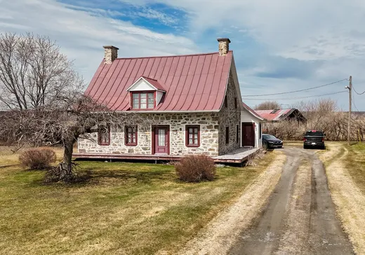 Two or more stories for sale - 741 Rue Principale, Ste-Genevieve-De-Batiscan, G0X3A0