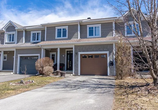 Maison à étages à vendre - 852 Rue Albert-Charpentier, Sherbrooke, J1L0E3