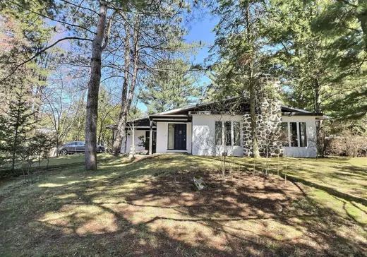 Bungalow for sale - 1 Place du Saule, Victoriaville, G6P2E9