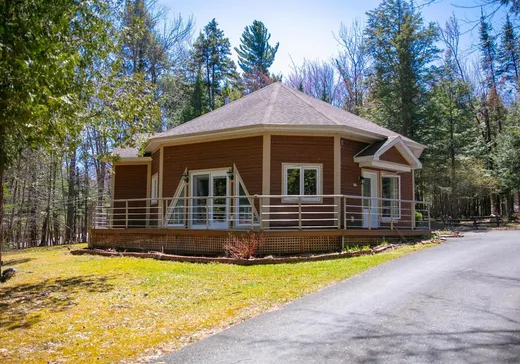 Bungalow for sale - 67 Rue du Montagnac, Orford, J1X0S6