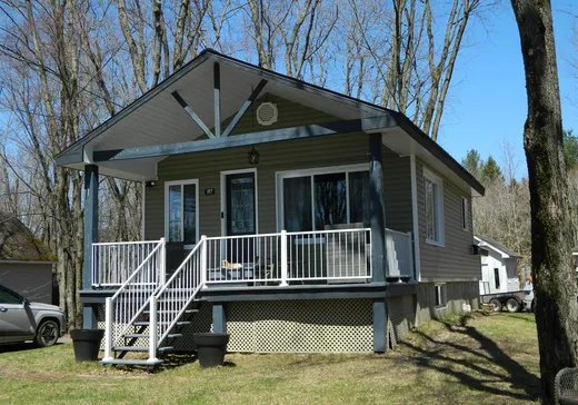 Bungalow for sale - 197 Boul. Nolin, Asbestos, J0A1K0